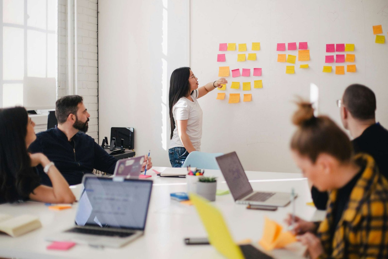 ../img/blog/jason-goodman-Oalh2MojUuk-unsplash_1791225190_6ac3ed6664cb5.jpg My Experience in My Latest Project as a Project Manager